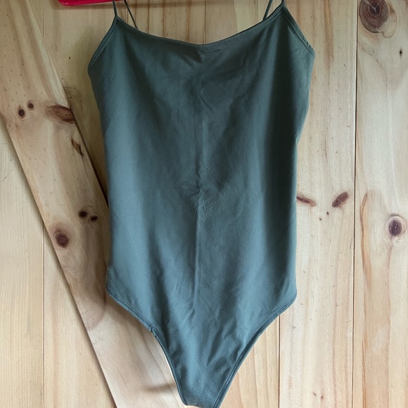 Abercrombie & Fitch Body Suit - Picture 1 of 3
